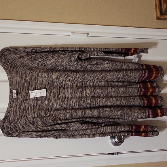 Sweater - Picture 2 of 4